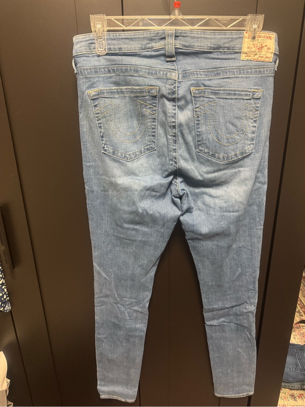 True Religion Women's Light Blue Skinny Jeans with Signature Pocket Stitching - Picture 2 of 5